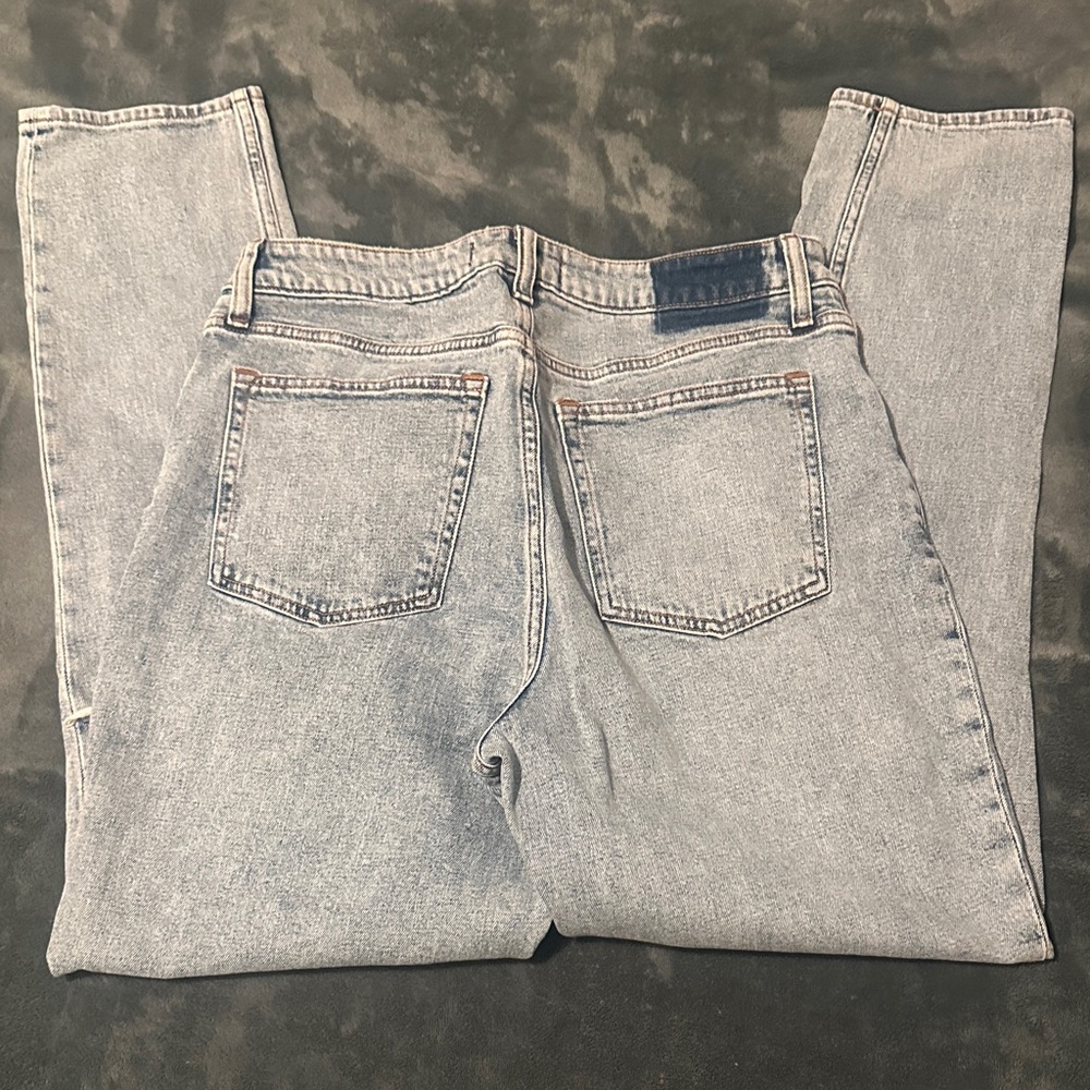 A&F Skinny High Rise Jeans - Picture 3 of 4